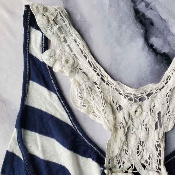 delia's white and navy blue tank top - Picture 2 of 5